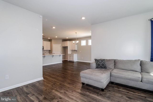 5 PRESTON LN, Delanco, NJ 08075