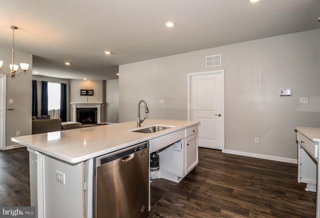 5 PRESTON LN, Delanco, NJ 08075