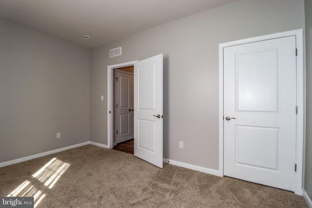 5 PRESTON LN, Delanco, NJ 08075