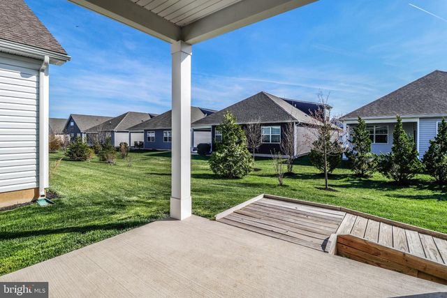 5 PRESTON LN, Delanco, NJ 08075