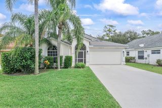 225 Preserve Court, Royal Palm Beach, FL 33411