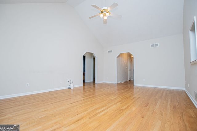1475 N Flat Rock Road, Douglasville, GA 30134