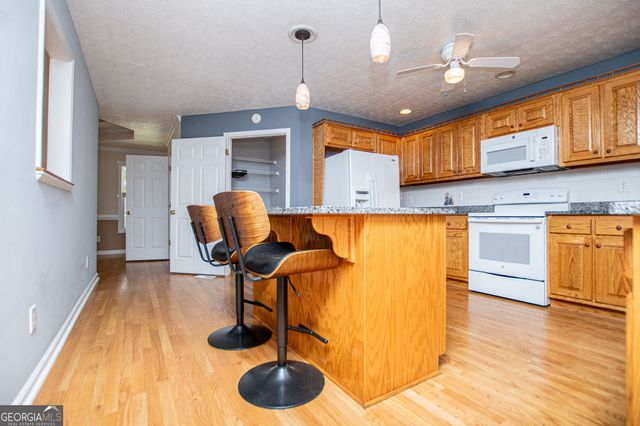 1475 N Flat Rock Road, Douglasville, GA 30134