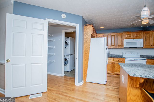 1475 N Flat Rock Road, Douglasville, GA 30134