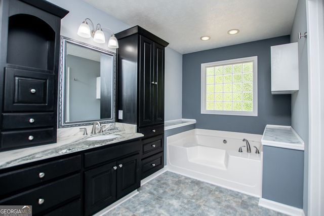 1475 N Flat Rock Road, Douglasville, GA 30134