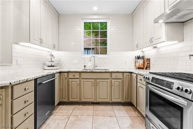 710 Mentor Road, Akron, OH 44303