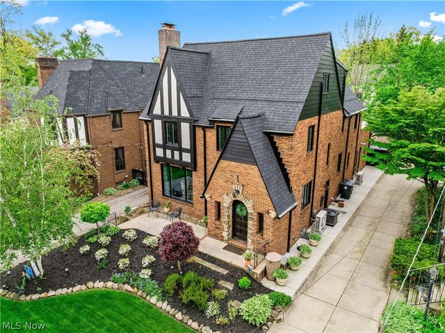 710 Mentor Road, Akron, OH 44303