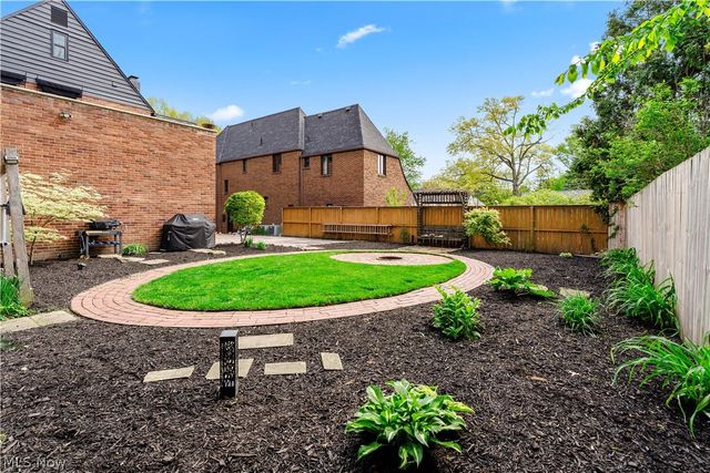 710 Mentor Road, Akron, OH 44303