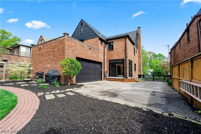 710 Mentor Road, Akron, OH 44303