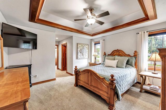 3235 HICKORY RIDGE LANE, Green Bay, WI 54311