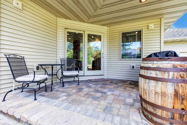 3235 HICKORY RIDGE LANE, Green Bay, WI 54311