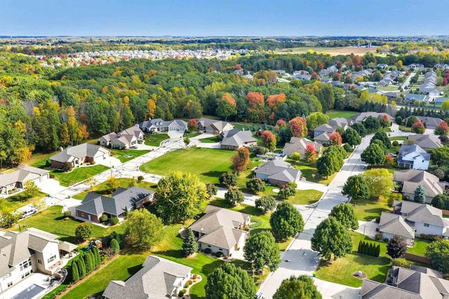 3235 HICKORY RIDGE LANE, Green Bay, WI 54311