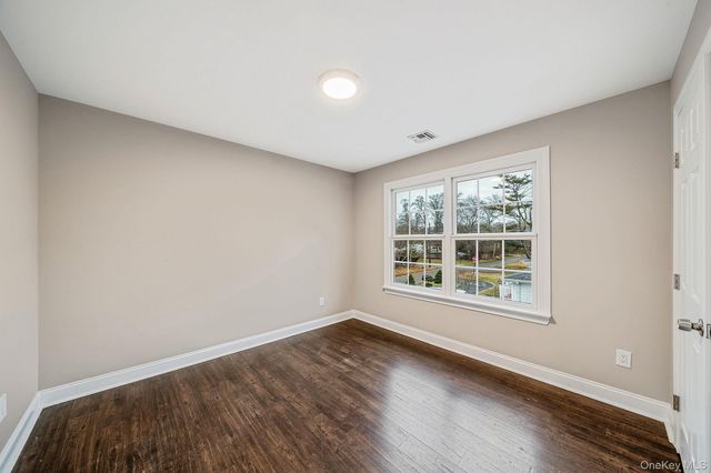 30 Lakeview Drive, Mastic Beach, NY 11951