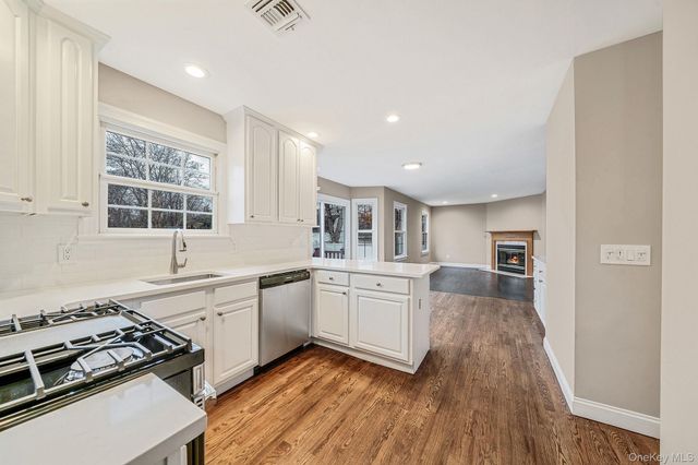 30 Lakeview Drive, Mastic Beach, NY 11951