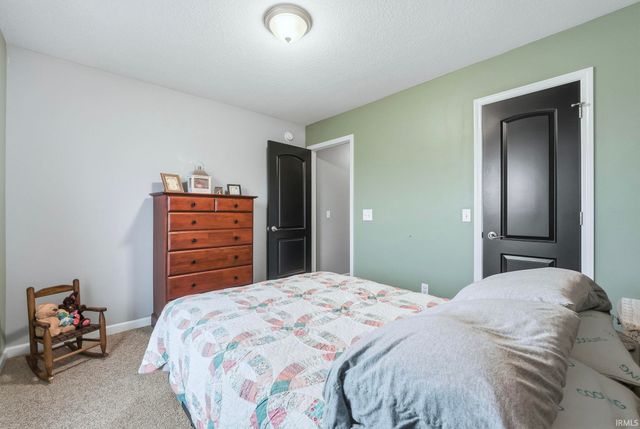 2010 Greyson Drive, Auburn, IN 46706