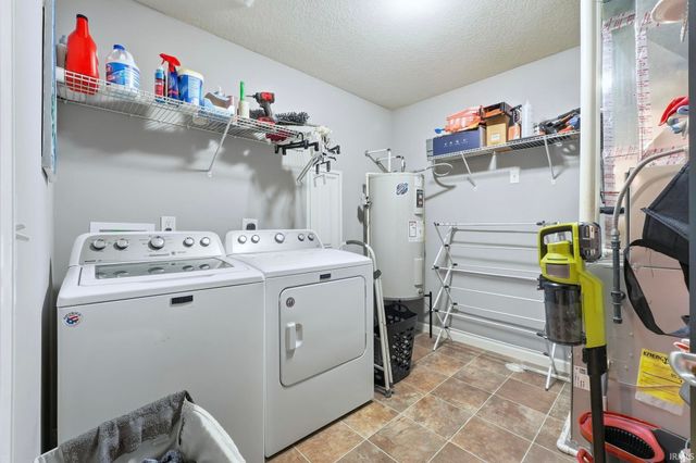 2010 Greyson Drive, Auburn, IN 46706