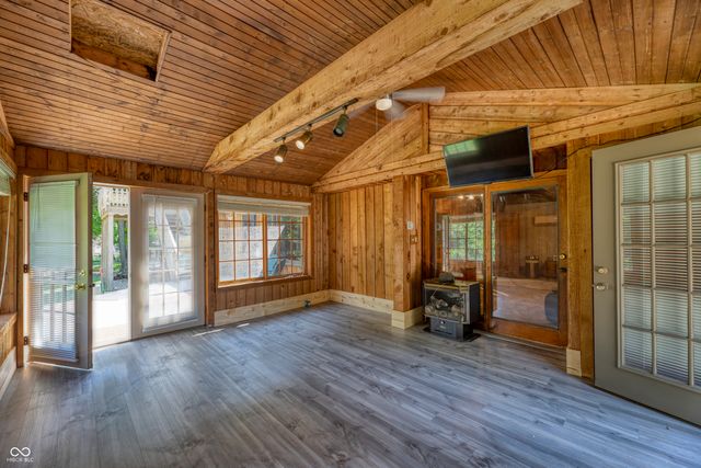 10296 N State Road 13, Elwood, IN 46036