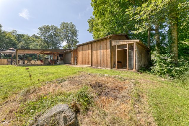 10296 N State Road 13, Elwood, IN 46036