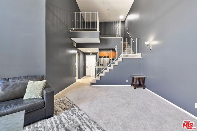 620 S Gramercy Place 432, Los Angeles, CA 90005