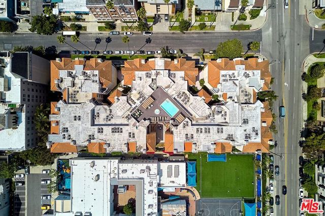 620 S Gramercy Place 432, Los Angeles, CA 90005