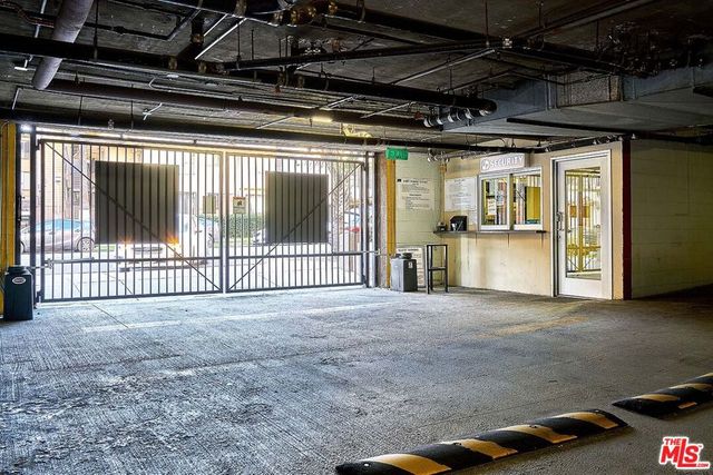 620 S Gramercy Place 432, Los Angeles, CA 90005