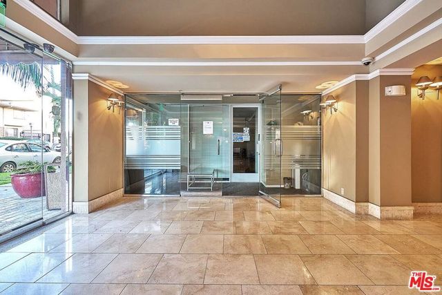 620 S Gramercy Place 432, Los Angeles, CA 90005