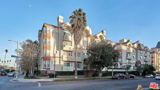 620 S Gramercy Place 432, Los Angeles, CA 90005