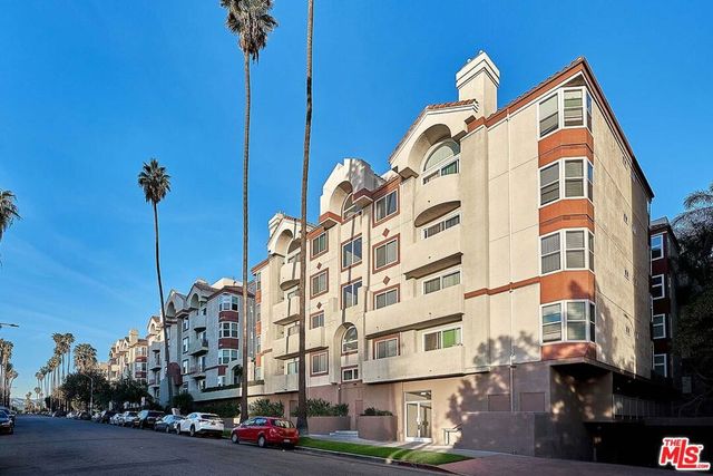 620 S Gramercy Place 432, Los Angeles, CA 90005