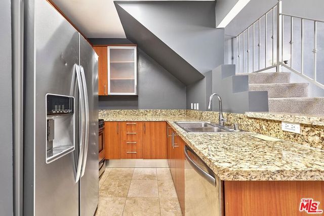620 S Gramercy Place 432, Los Angeles, CA 90005