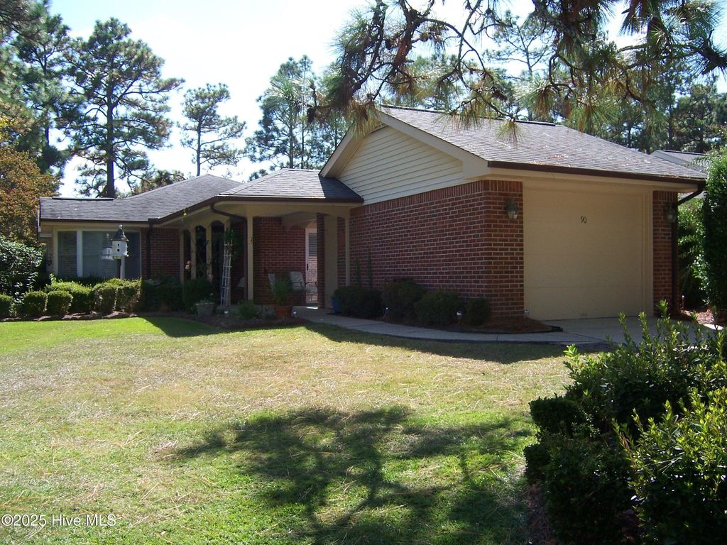 90 Pinehurst Trace Drive, Pinehurst, NC 28374