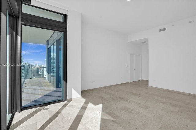 88 SW 7th Street 4011, Miami, FL 33130