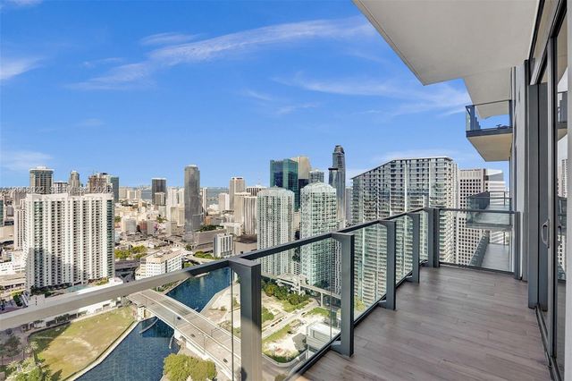 88 SW 7th Street 4011, Miami, FL 33130