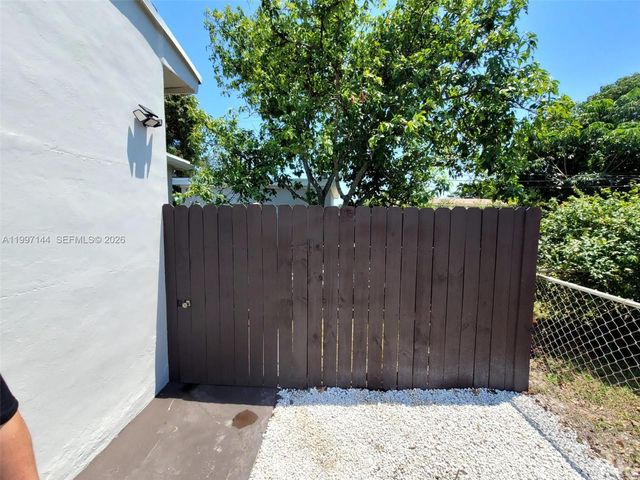 1720 NW 180th Ter 1, Miami Gardens, FL 33056