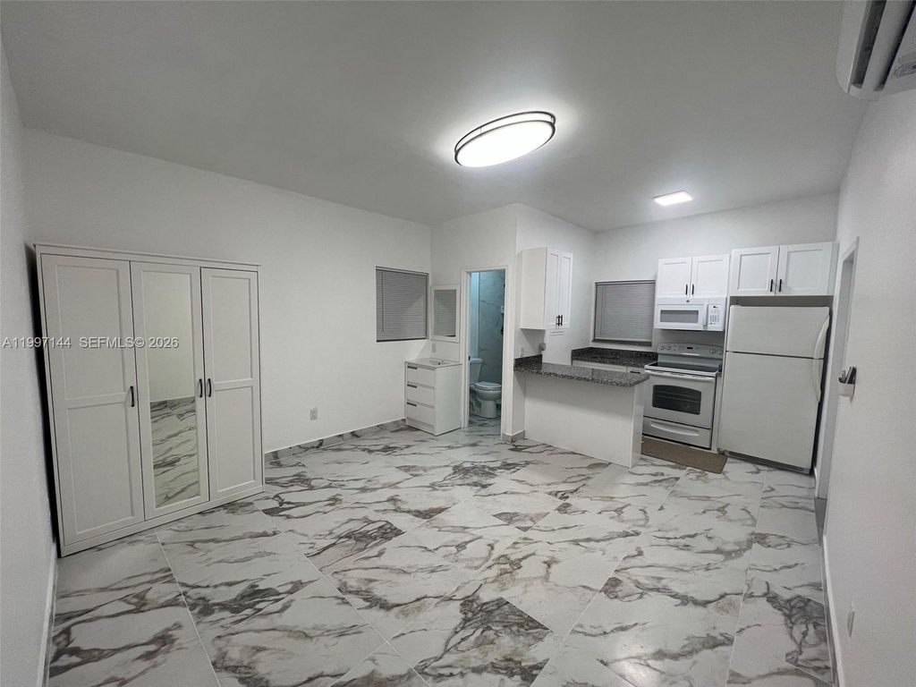 1720 NW 180th Ter 1, Miami Gardens, FL 33056