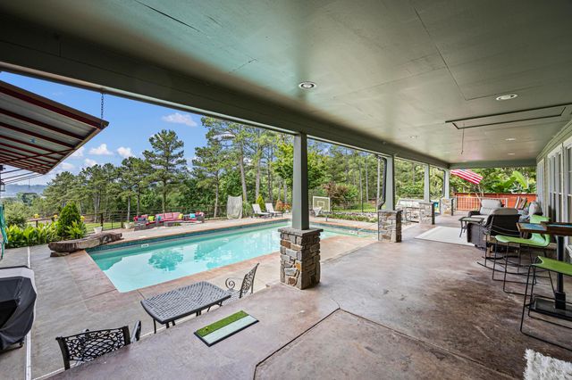 401 Quarry Road, Russellville, AR 72802