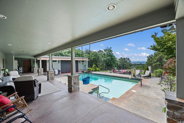 401 Quarry Road, Russellville, AR 72802