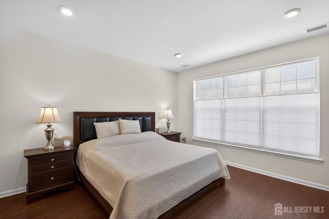 110 Grabowski Drive, Sayreville, NJ 08859