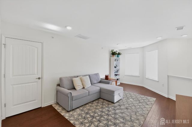 110 Grabowski Drive, Sayreville, NJ 08859