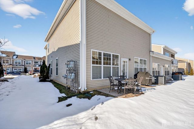 110 Grabowski Drive, Sayreville, NJ 08859