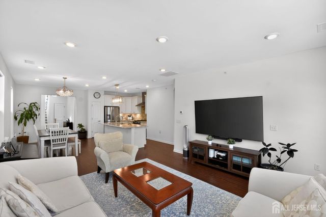 110 Grabowski Drive, Sayreville, NJ 08859