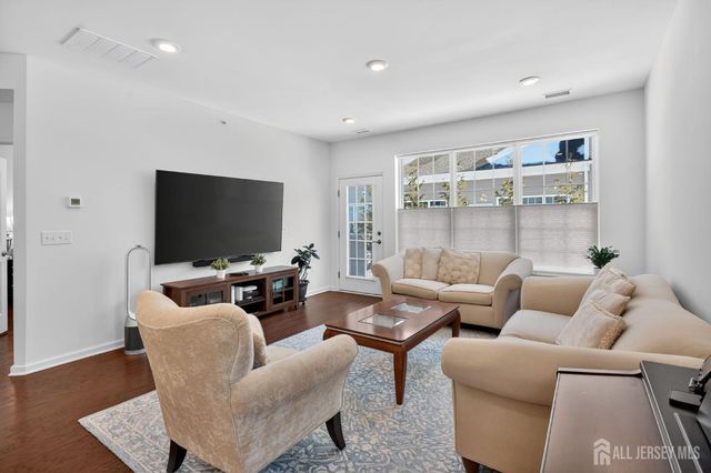 110 Grabowski Drive, Sayreville, NJ 08859