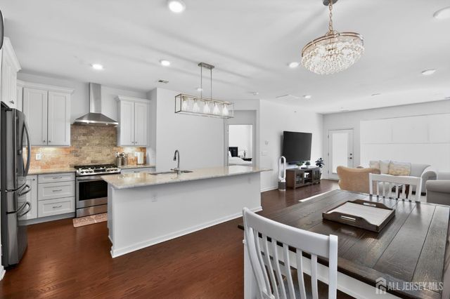 110 Grabowski Drive, Sayreville, NJ 08859