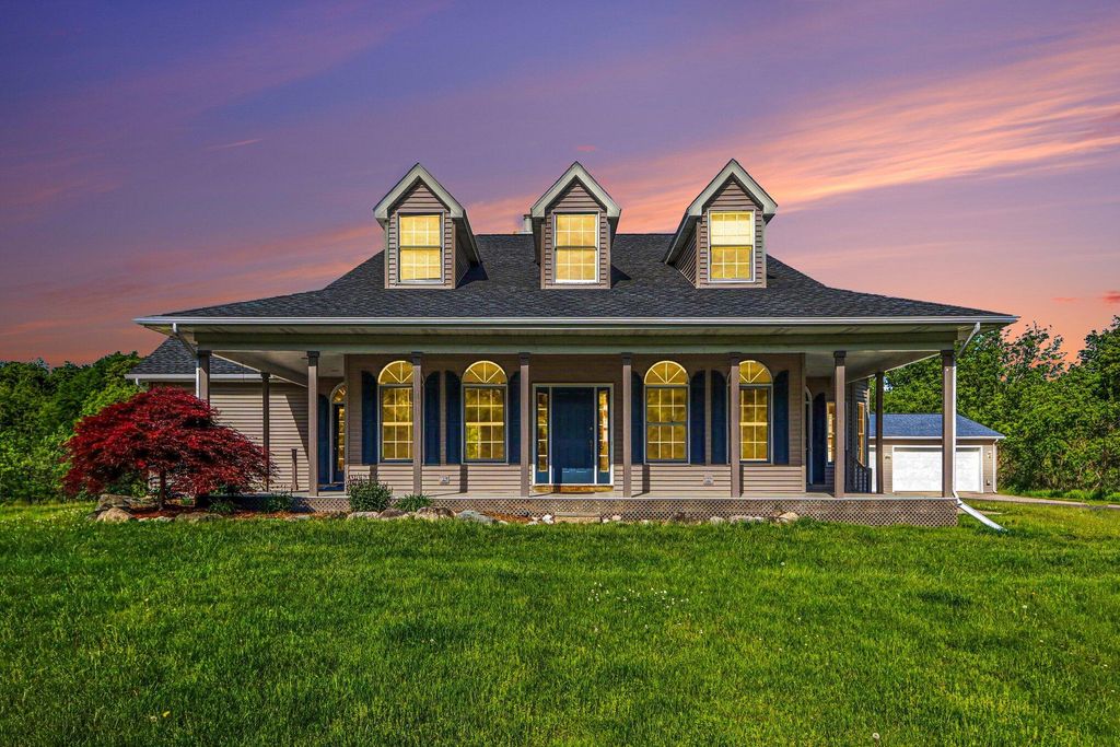 10031 Taplin Lane, Cooper Twp, MI 49080