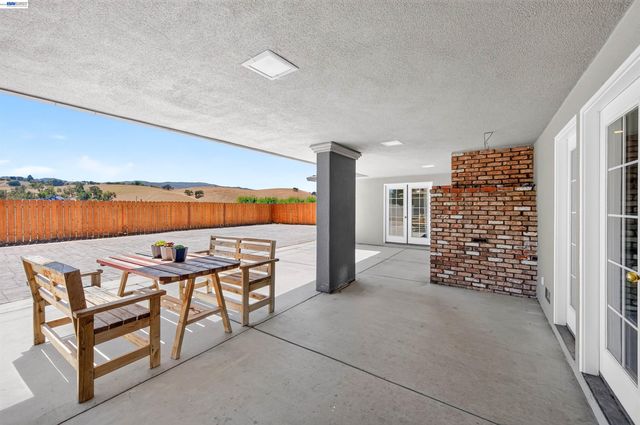 391 Union Road, Hollister, CA 95023