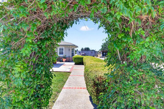391 Union Road, Hollister, CA 95023