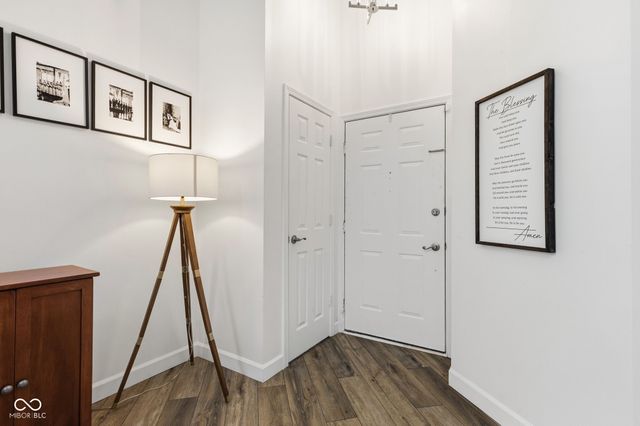 8675 Champions Drive, Indianapolis, IN 46256