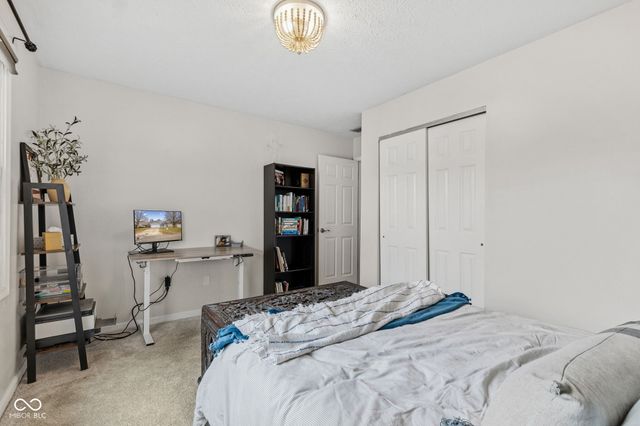 8675 Champions Drive, Indianapolis, IN 46256