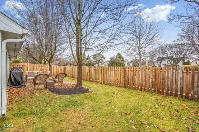 8675 Champions Drive, Indianapolis, IN 46256