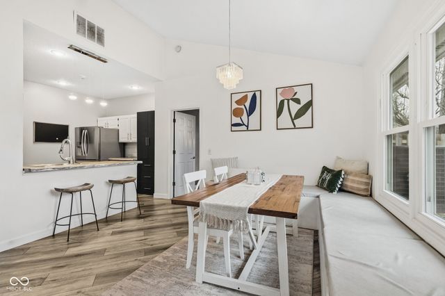 8675 Champions Drive, Indianapolis, IN 46256