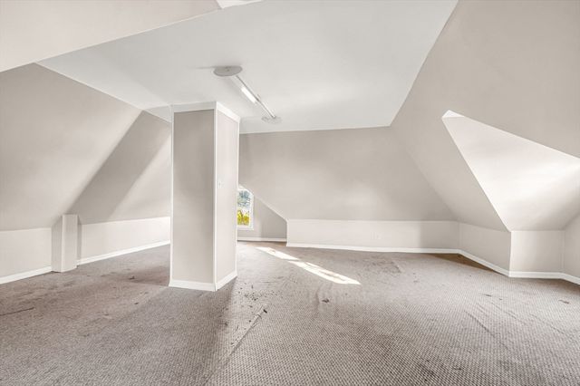 29 Wareham St, Springfield, MA 01108